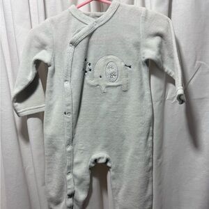 Kyle and Deena Light Gray Elephant Sleeper